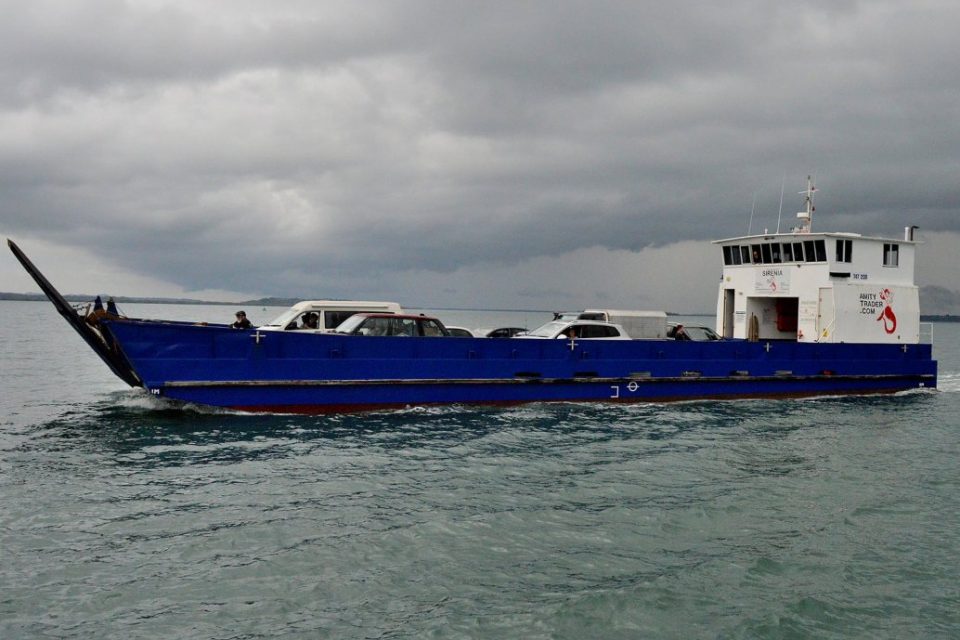 Barge for Vehicles Coochiemudlo